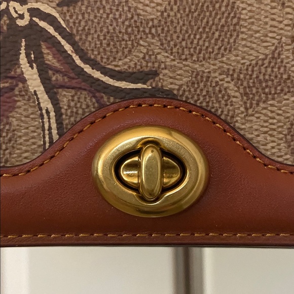 Coach 1941 Riley Prairie Floral Print Crossbody Handbag Limited Pre-owned $450 - Picture 8 of 16